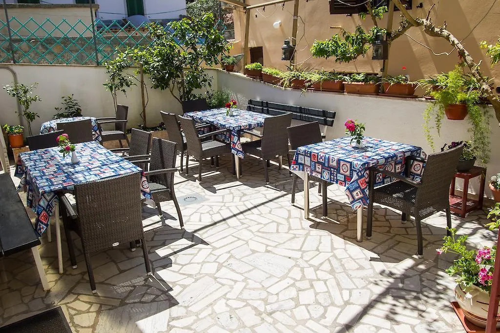 *** Bed & Breakfast Bed And Breakfast Ivanka Mali Lošinj Croazia